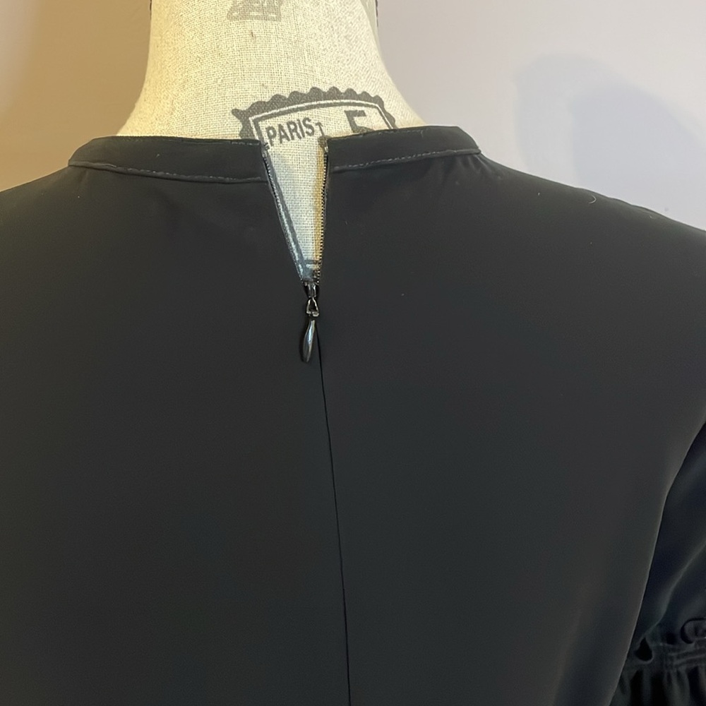 ✨ Yigal Azrouël Black Asymmetrical Peplum Top – NWT - Picture 4 of 8